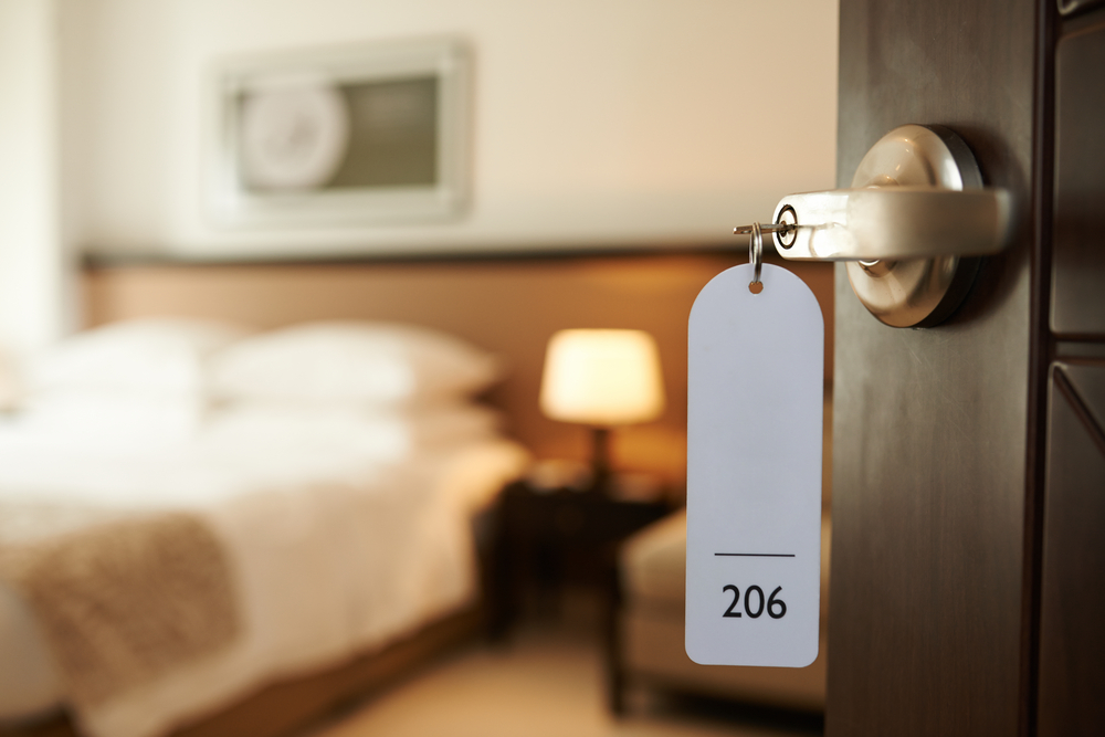 PRENOĆIŠTA SKUPLJA NEGO PRE MESEC DANA Vlasnicima hotela i apartmana inflacija ide u korist